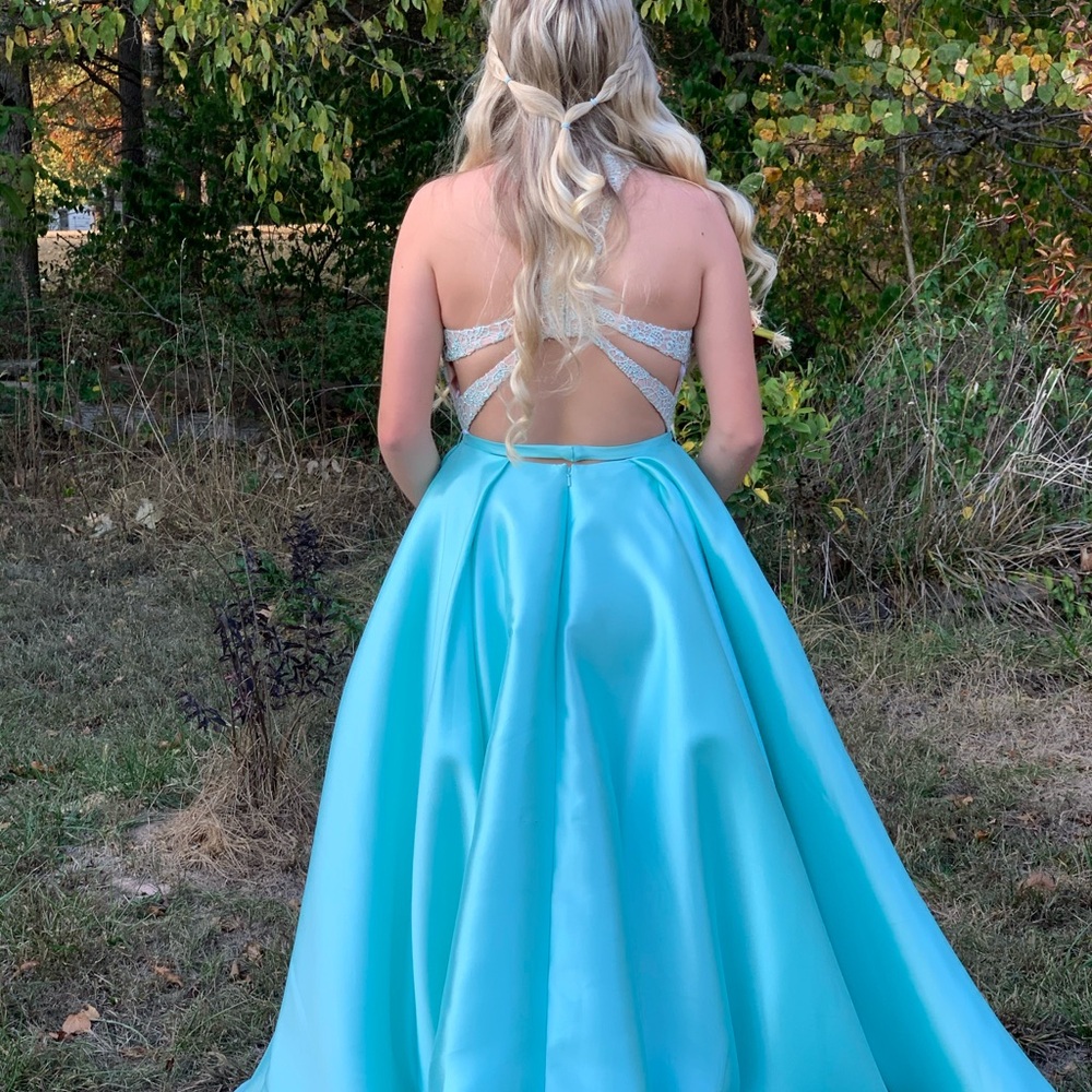 Formal - Picture 4 of 7
